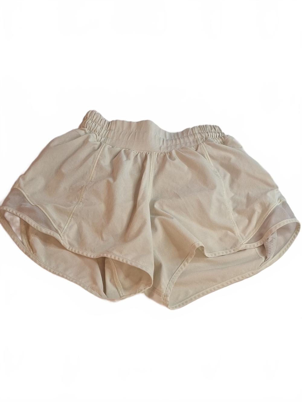 #623 Lululemon hottie hot Shorts size 0